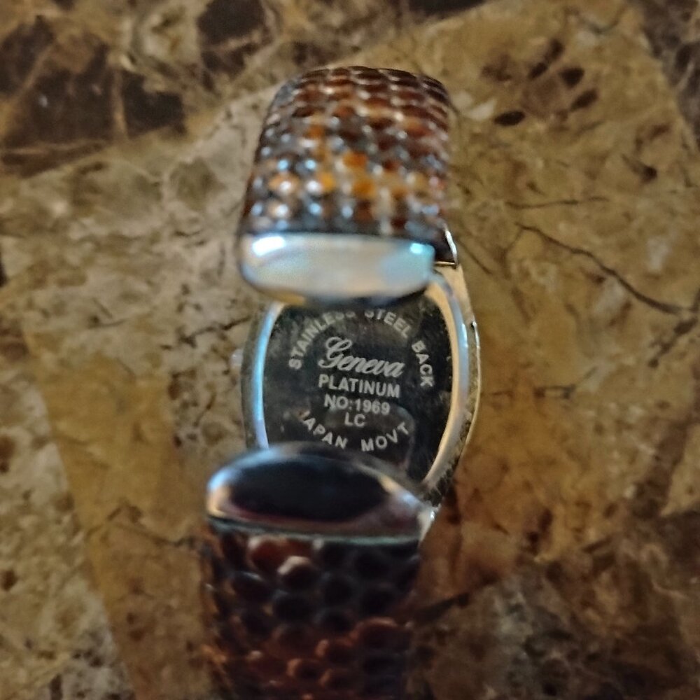 Woman's Geneva Platinum watch